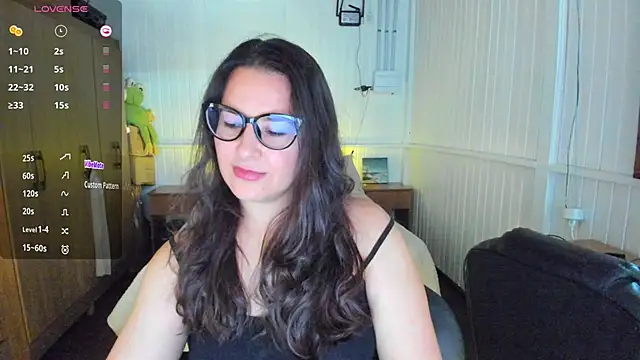 anna love hot online show from February 25, 2025, 7:49 pm