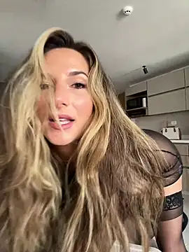 Snapshot of Thescorpionfr chatting on March 13, 2026, 4:34 pm Thescorpionfr online show from March 13, 2026, 4:34 pm