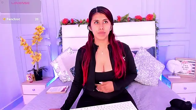 Karlagonzales  online show from March 15, 2025, 1:08 am