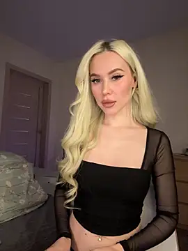 xDinnax online show from October 17, 2025, 3:25 pm