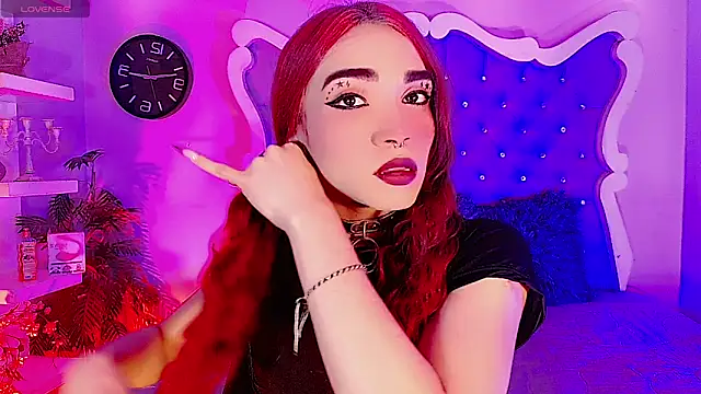 LeyXandrabraz online show from April 14, 2026, 7:41 pm