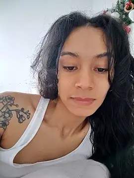 Leaberry online show from January 5, 2026, 7:28 pm