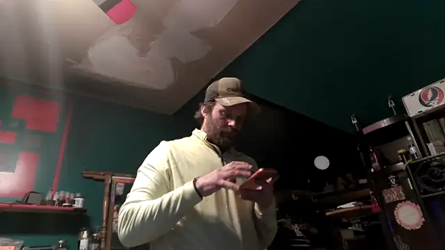 Snapshot of charactrzero chatting on February 28, 2026, 1:27 am charactrzero online show from February 28, 2026, 1:27 am