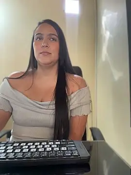 kendall 52 online show from April 15, 2026, 2:54 pm