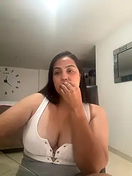 kendall 52 online show from October 27, 2025, 5:25 pm