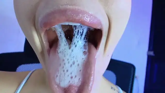 lisbet21x online show from February 23, 2026, 8:09 pm