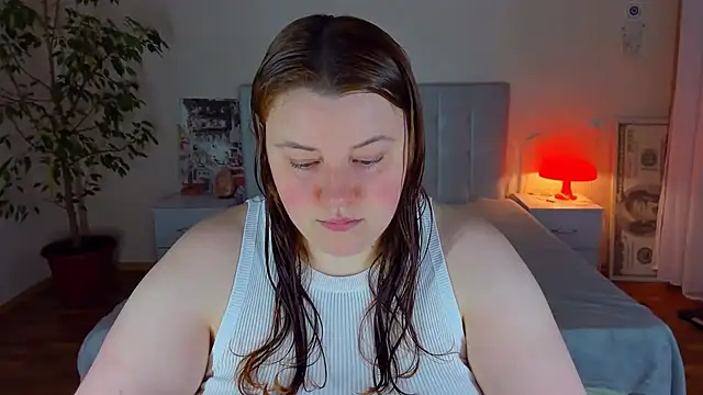 PolinaSalvatore online show from May 21, 2026, 4:59 pm