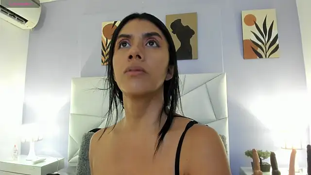 Snapshot of cinthya11 chatting on January 9, 2025, 8:33 pm cinthya11 online show from January 9, 2025, 8:33 pm