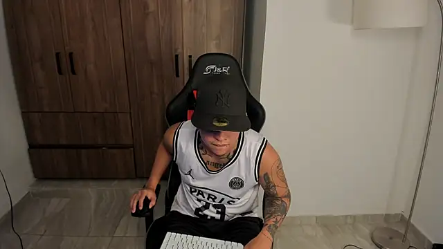 Jake simons online show from October 24, 2025, 6:45 am