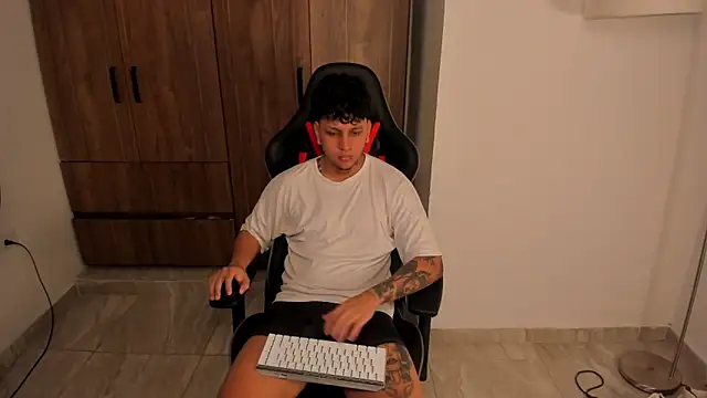 Jake simons online show from November 12, 2025, 12:15 am