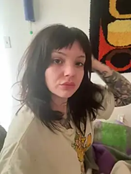 SweetMaisie online show from March 6, 2026, 6:03 pm