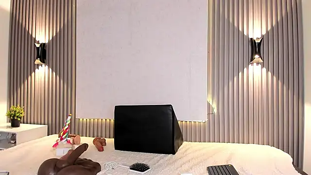 Snapshot of Zafiiraa chatting on February 25, 2025, 1:20 am Zafiiraa online show from February 25, 2025, 1:20 am