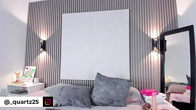 Zafiiraa online show from April 1, 2026, 1:41 pm