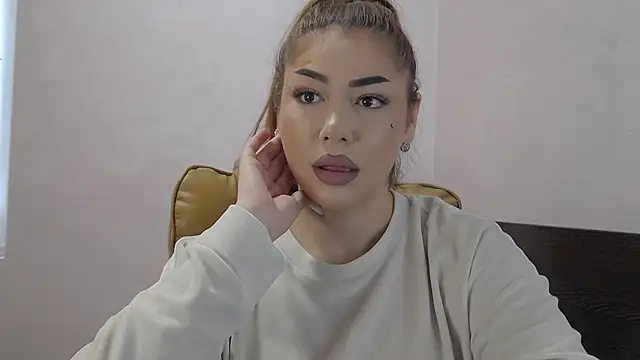 Ella sweety online show from May 20, 2026, 5:37 am