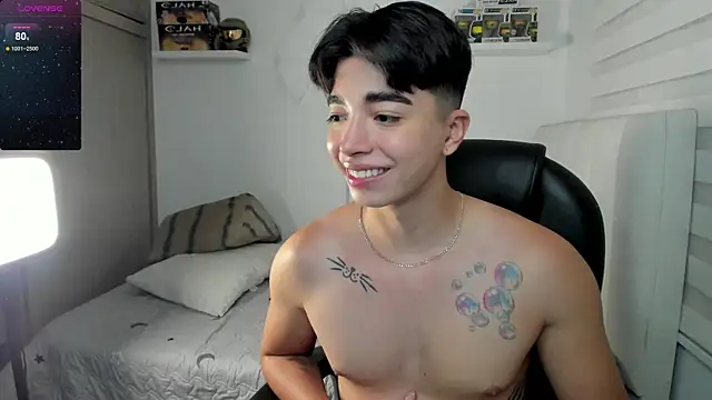 santy7v7 online show from November 13, 2025, 3:05 pm