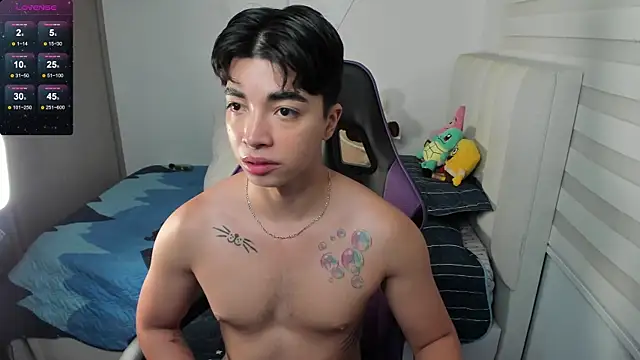 santy7v7 online show from October 12, 2025, 1:23 pm