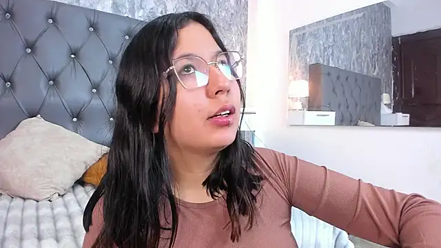 Lia sarahi online show from February 5, 2026, 11:39 am