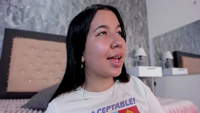 Snapshot of Lia_sarahi chatting on October 5, 2025, 11:45 am Lia sarahi online show from October 5, 2025, 11:45 am