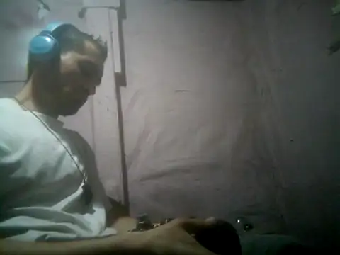 Wero4200 online show from October 3, 2025, 1:23 pm