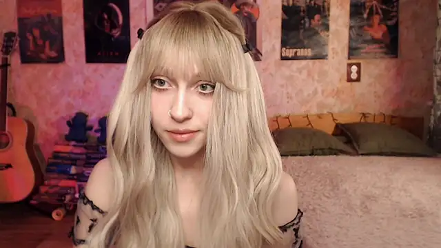 Friendly Ellie online show from March 17, 2025, 11:13 pm