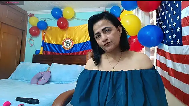 Snapshot of ISABEEL_SOFIA01 chatting on June 25, 2026, 3:17 pm ISABEEL SOFIA01 online show from June 25, 2026, 3:17 pm