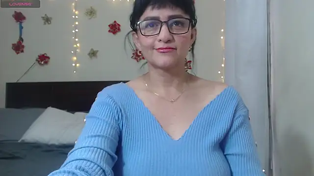 ISABEEL SOFIA01 online show from March 7, 2025, 10:32 pm