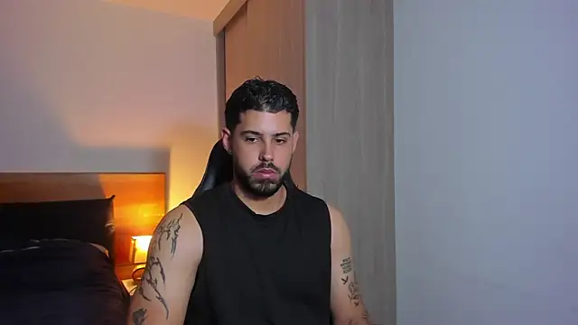 Snapshot of Justyn_Torres chatting on December 5, 2024, 5:01 pm Justyn Torres online show from December 5, 2024, 5:01 pm