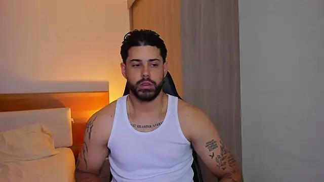 Snapshot of Justyn_Torres chatting on February 25, 2025, 12:05 pm Justyn Torres online show from February 25, 2025, 12:05 pm