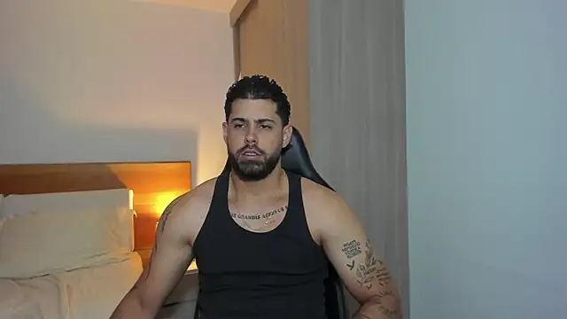 Snapshot of Justyn_Torres chatting on January 5, 2025, 6:02 pm Justyn Torres online show from January 5, 2025, 6:02 pm