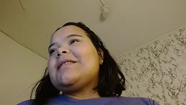 sexychubby    online show from November 30, 2025, 8:20 pm