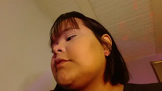 sexychubby    online show from May 15, 2026, 2:42 am
