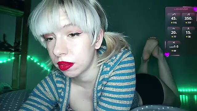 Snapshot of cruellagoth666 chatting on March 6, 2025, 5:22 pm cruellagoth666 online show from March 6, 2025, 5:22 pm