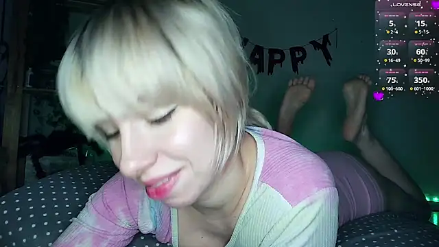 Snapshot of cruellagoth666 chatting on December 2, 2024, 3:42 pm cruellagoth666 online show from December 2, 2024, 3:42 pm