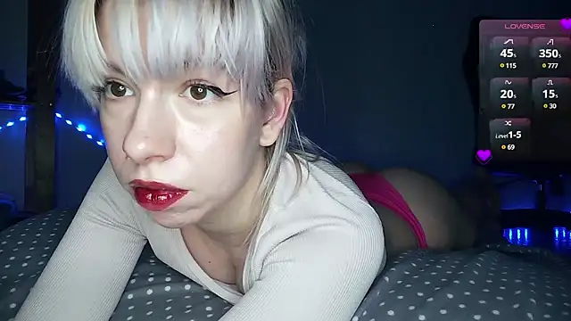 Snapshot of cruellagoth666 chatting on February 19, 2025, 5:27 pm cruellagoth666 online show from February 19, 2025, 5:27 pm
