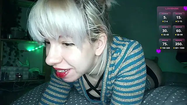 Snapshot of cruellagoth666 chatting on February 17, 2025, 7:23 pm cruellagoth666 online show from February 17, 2025, 7:23 pm