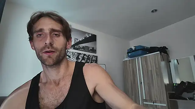 lukegunn online show from November 23, 2025, 2:43 am