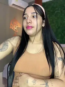 Amandanauty online show from January 18, 2025, 11:55 pm