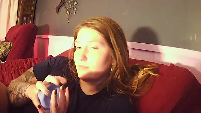 Angelk43 online show from July 4, 2026, 1:23 am
