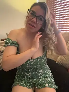 salomesweet13 online show from February 26, 2026, 5:02 pm