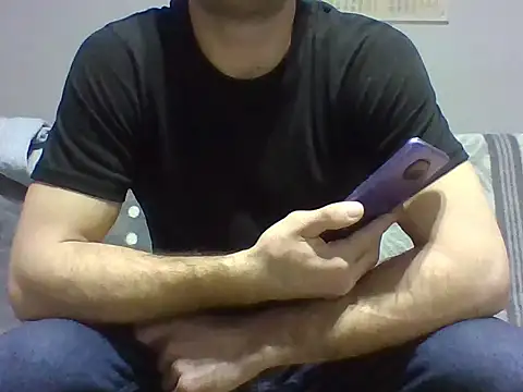 aroj95 online show from February 9, 2026, 5:55 pm