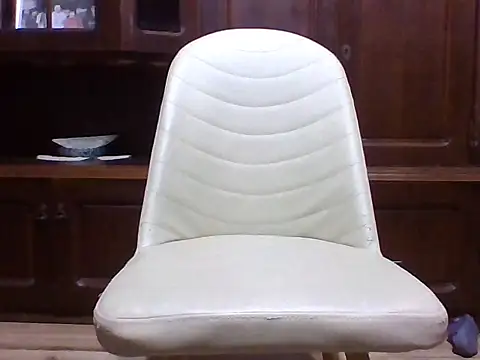 aroj95 online show from October 7, 2025, 12:44 am