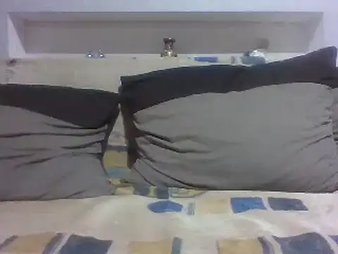 aroj95 online show from September 12, 2025, 11:15 pm