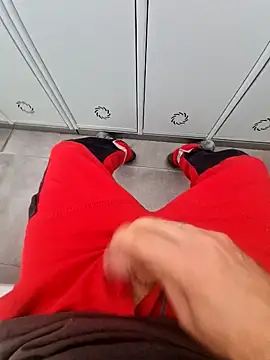 Snapshot of 987654Alf chatting on February 17, 2025, 10:07 am 987654Alf online show from February 17, 2025, 10:07 am