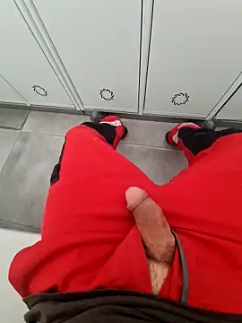 Snapshot of 987654Alf chatting on December 19, 2025, 11:12 am 987654Alf online show from December 19, 2025, 11:12 am