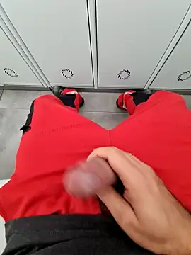 Snapshot of 987654Alf chatting on November 17, 2025, 8:40 am 987654Alf online show from November 17, 2025, 8:40 am