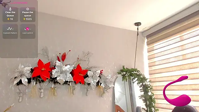 EmmaFerrary online show from November 26, 2025, 4:07 pm