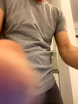 Emre-34 online show from November 20, 2025, 6:52 pm