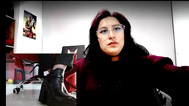 Scarlett Sen online show from February 18, 2026, 2:24 pm