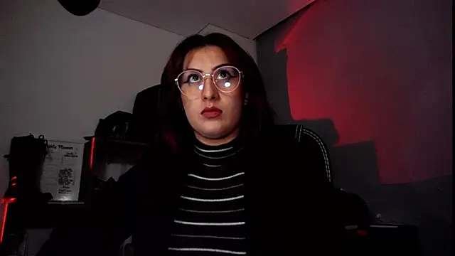 Snapshot of Scarlett_Sen chatting on September 18, 2025, 2:09 pm Scarlett Sen online show from September 18, 2025, 2:09 pm