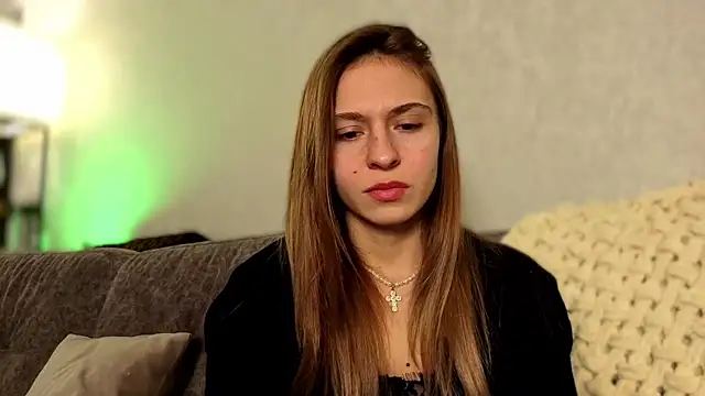 LovelyKatea online show from October 22, 2025, 1:54 pm